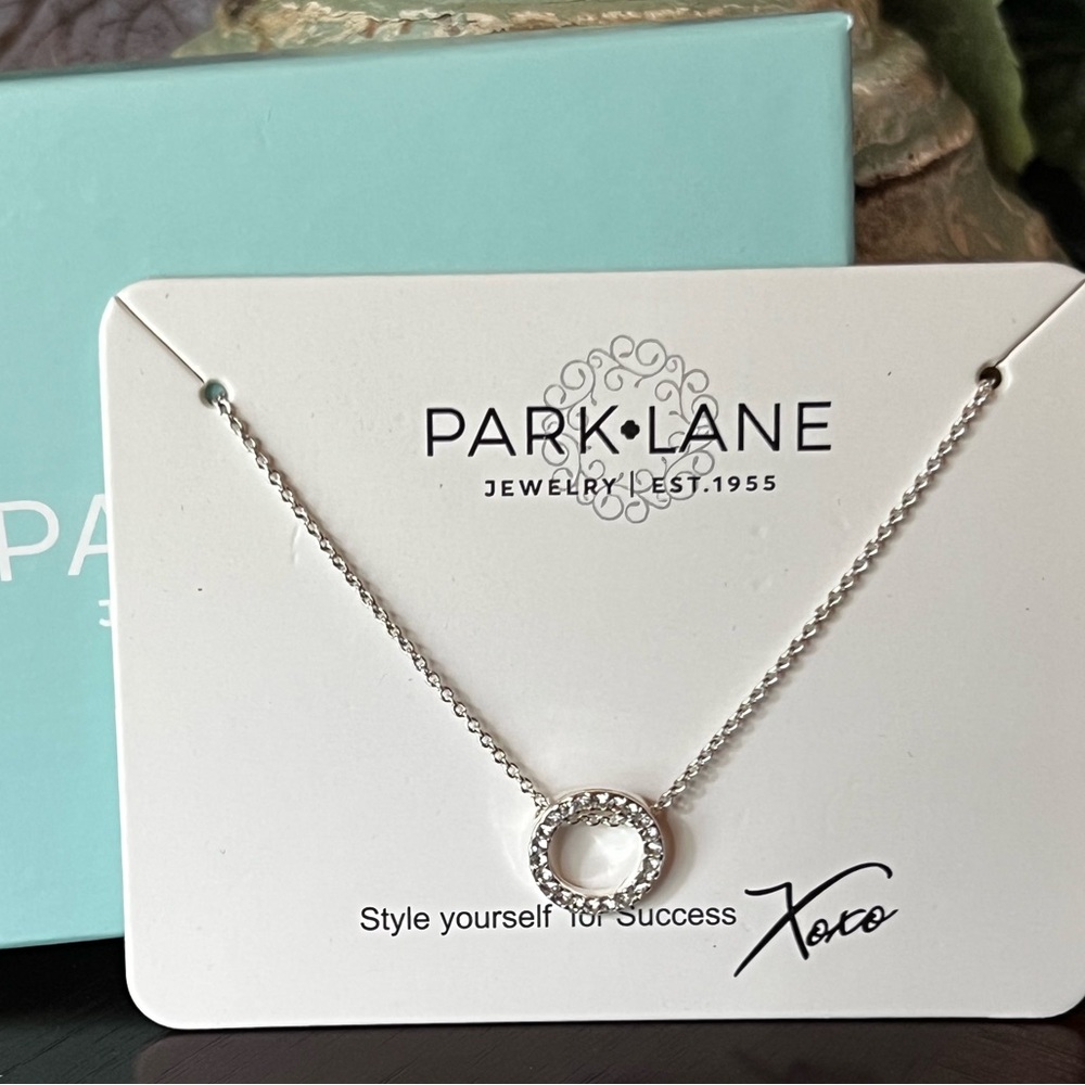 Roo Necklace- Silver - by Park Lane